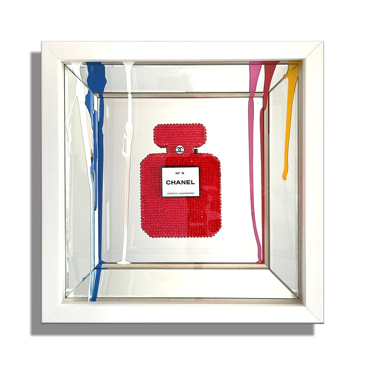 Sculpture murale Swarovski originale sur miroir Chanel N5 Iconic rouge