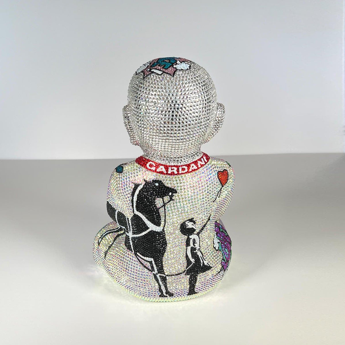 Faites l'amour, pas la guerre – Sculpture Swarovski originale